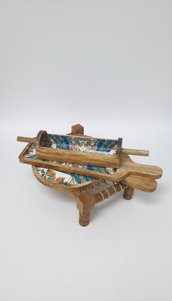 set of serving platters