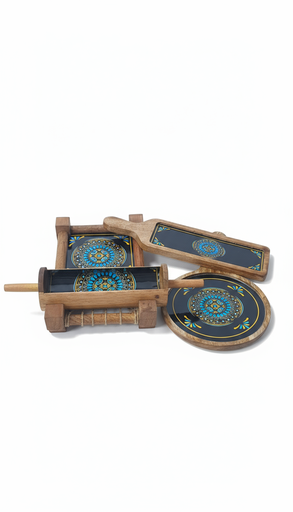 Set of serving platters